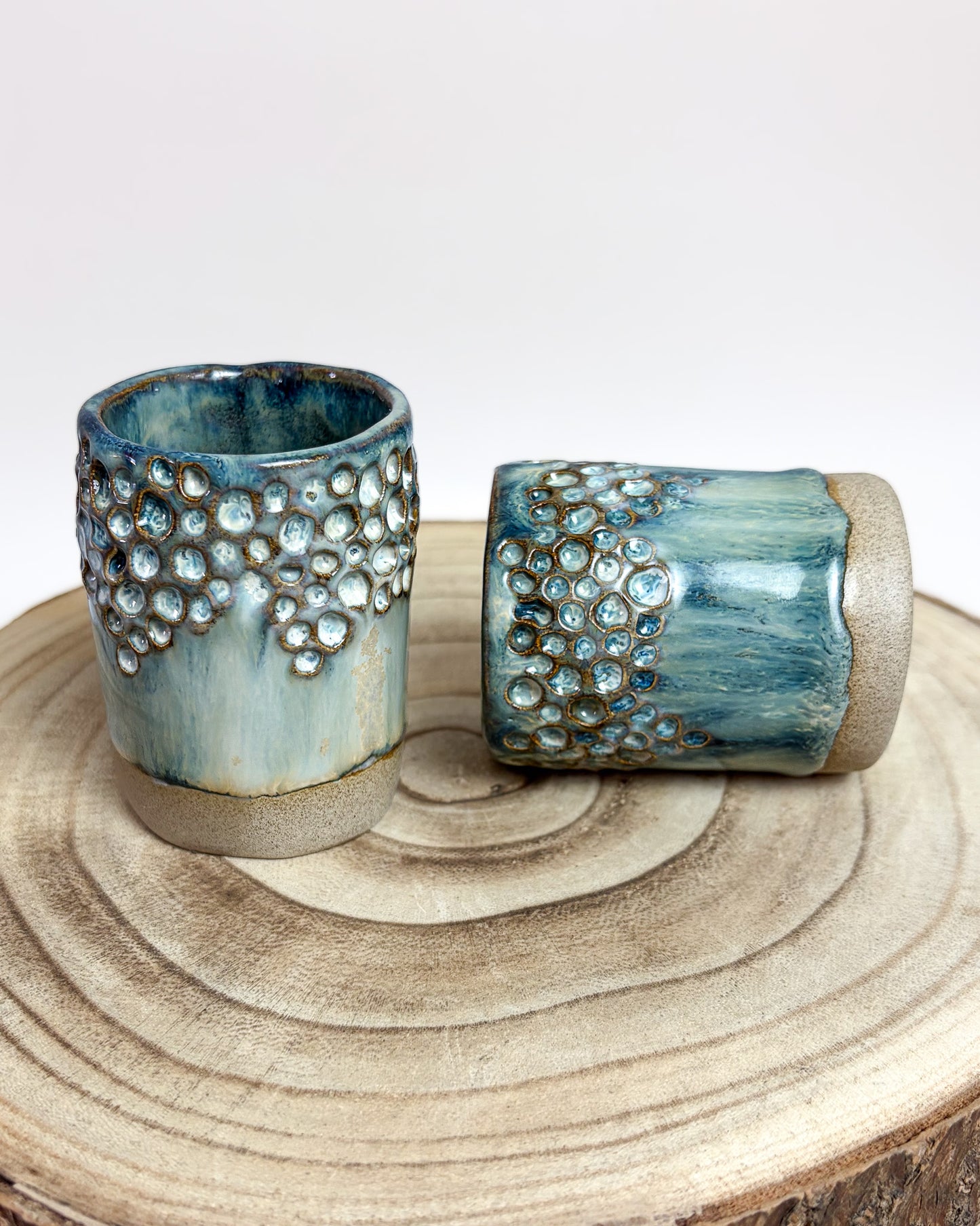 Conjunto 2 Copos Café Texturados Cerâmica Artesanal WAVES